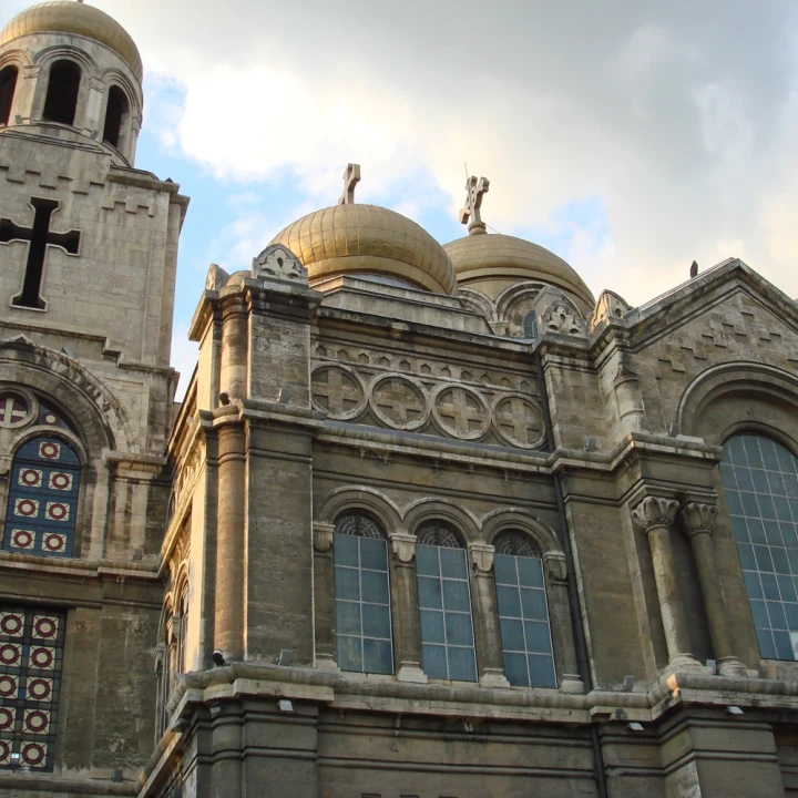 Bulgaria in a Day: Ivanovo & Ruse